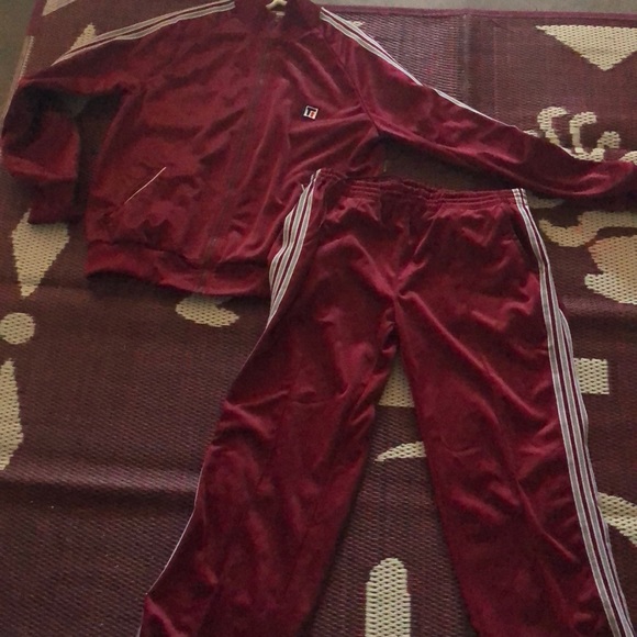 todd 1 jogging suit
